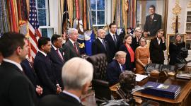 El presidente de Estados Unidos, Donald Trump, hace un anuncio en el Despacho Oval de la Casa Blanca en Washington D. C., el 28 de septiembre de 2026