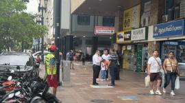 Robo con persona herida en la Av. 9 de Octubre, en Guayaquil