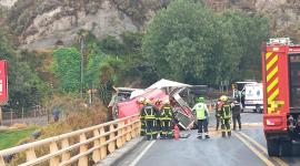 Una persona falleció tras un siniestro de tránsito en el sector del puente de Guachalá en Cayambe.