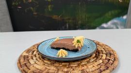Este jueves 1 de octubre del 2026 preparamos cheescake frío de chocolate, la receta de Cocinando esTAmañana, junto al chef Felipe Campana.