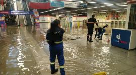 La estaciòn Labrador del Metro de Quito se vio afectada por las fuertes lluvias de este domingo.