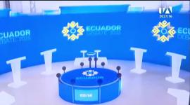 El Comité de Debates afina los detalles para la elaboración de 180 preguntas y la selección de 21 moderadores para los encuentros que reunirán a aspirantes de 21 provincias y 24 cantones. Un reportaje de Lucía Clavijo
