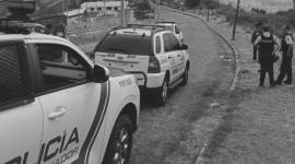 Un hombre fue hallado sin vida y con un disparo en el cabeza la mañana del sábado 3 de octubre de 2026, en el sector La Ferroviaria, al sur de Quito.