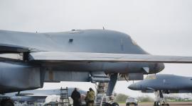 Estados Unidos retiró sus bombarderos B-1 de la base RAF Fairford, en Reino Unido, tras nuevas amenazas y un incidente que dejó seis detenidos a finales de septiembre.