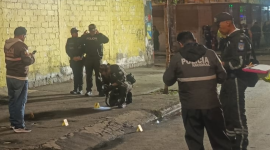 Un hombre de 35 años fue asesinado en la entrada de una emcánica la tarde de este lunes 6 de octubre de 2026.