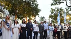 Autoridades en el saludo a la Aurora Gloriosa en la independencia de Guayaquil.