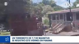 El potente sismo provocó el colapso de edificios y viviendas, además del corte del suministro eléctrico en varias zonas del país. Un reportaje de Ricardo Cruzatty
