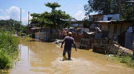 Por las fuertes lluvias en Ecuador se han registrado inundaciones en diferentes provincias.