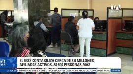 Las estadísticas oficiales reflejan que el grupo etario de entre 41 y 50 años lidera el aumento de aportantes registrados en el seguro general. Un reportaje de Astrid Singre