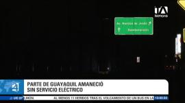 Habitantes de Quito, Guayaquil y otras localidades reportaron suspensiones del servicio desde la noche del 13 de octubre sin pronunciamiento oficial. Un reportaje de Ericka Vera