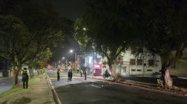 Policía investiga el asesinato de dos personas a bordo de un taxi en Carcelén, norte de Quito.