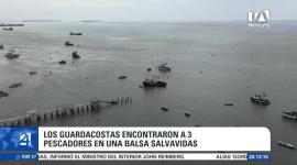 La embarcación naufragó frente a las costas de la provincia de Santa Elena. Seis tripulantes fueron rescatados con vida, mientras equipos navales despliegan operativos en alta mar para dar con el resto de la tripulación. Un reportaje de Ever Moreira