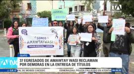 Un grupo de 37 egresados de la carrera de Lengua y Cultura en Quito reclamaron retrasos prolongados en sus procesos de titulación y deficiencias docentes para tomar clases. Un reportaje de Juan Miguel Rodríguez