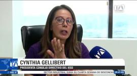 La presidenta del Consejo Directivo realiza recorridos aleatorios en Quito, Guayaquil y Cuenca para supervisar y levantar alertas en los servicios de salud. Un reportaje de Carlos Sacoto