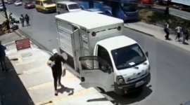 Mujer fallece tras ser impactada por un bus en el carril exclusivo de La Magdalena