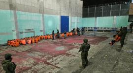 Militares decomisaron nueve celulares y otros artículos prohibidos durante una requisa en el CPL Azuay N.º 1, en Cuenca.