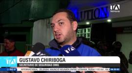 Autoridades ejecutaron un operativo de control interinstitucional en los alrededores de la zona universitaria de Quito para supervisar el cumplimiento de la normativa vigente. La intervención dejó como resultado la clausura de seis establecimientos comerciales, la detención de un ciudadano y el decomiso de un arma de fuego. Un reporte de Nathalie Jiménez.