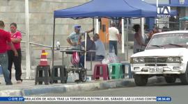 A pocos días del feriado de noviembre, el sector turístico y comercial de Manta afronta momentos de incertidumbre por el impacto de las restricciones de movilidad. Las prereservas hoteleras apenas alcanzan el 30%, en comparación con años anteriores donde se bordeaba la ocupación total. Para garantizar el orden, unos 3.200 uniformados resguardarán la provincia de Manabí. Un reporte de Laura Sánchez.