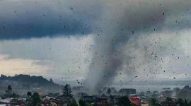 Un tornado afectó la tarde de este lunes 26 de octubre de 2026 a varias comunas de la región de O’Higgins, en Chile.