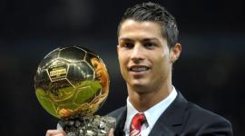 El portugués Cristiano Ronaldo ganó el premio al Balón de Oro de todos los tiempos.