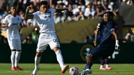 El zaguero ecuatoriano William Pacho, número 51, en el partido entre el PSG y el Botafogo en el Mundial de Clubes este jueves 19 de junio del 2025.
