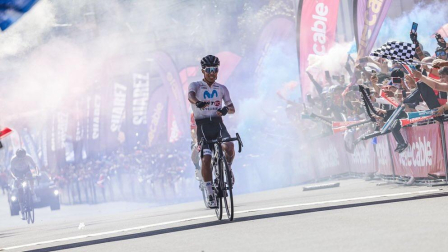 Richard Huera finalizando la etapa 8 de la vuelta en Costa Rica.