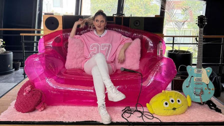 La cantante ecuatoriana Mar Rendón abrió las puertas de su casa a Julián Campos, de esTAmañana, el magazine diferente de TeleAmazonas