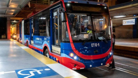 El requisito de participación es tomar una foto de los troles eléctricos.