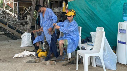 Rescatan 23 trabajadores atrapados en una mina en Colombia