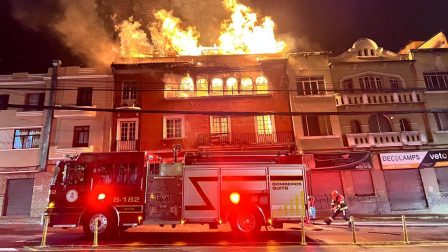 Un voraz incendio se registró en una casa del Centro Histórico.