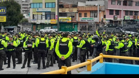 Fuerte despliegue militar y policial en La Villaflora en el sur de Quito