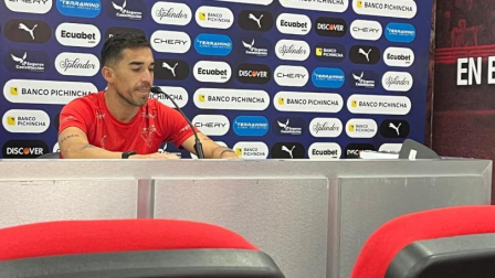 Lisandro Alzugaray compareció en rueda de prensa, el 27 de octubre del 2025.