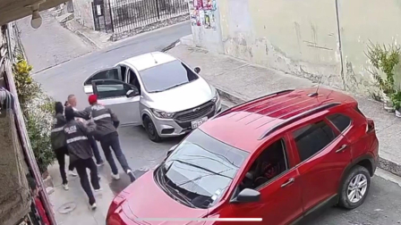 Asaltantes y secuestradores usan vestimenta similar a la Policía Judicial.