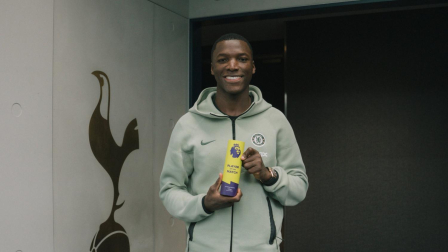 Moisés Caicedo fue el jugador del Partido ante Tottenham y acaba de ser elegido como el Jugador de la Semana en la Premier League.