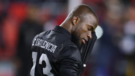 Énner Valencia, delantero de Ecuador, lamenta una ocasión de gol fallada, en el partido ante Canadá, disputado el 14 de noviembre del 2025.