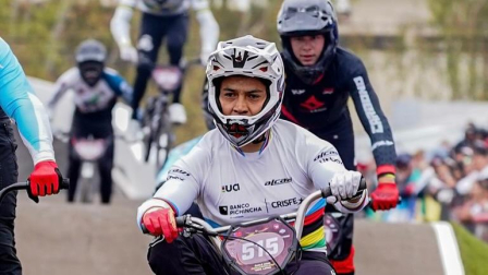 El ciclista ecuatoriano Pedro Benalcázar se alista para una temporada llena de éxitos en el 2026.