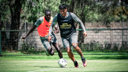 Luis Segobia en un entrenamiento de Liga de Quito