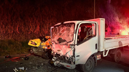 El siniestro ocurrió en la curva de Santa Rosa, en el canton Mejía, la noche de este sábado.