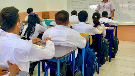 Los estudiantes deben cumplir un régimen escolar de 200 días.