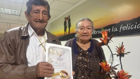 Patricio y Nora Jiménez se dieron el sí en matrimonio en Loja