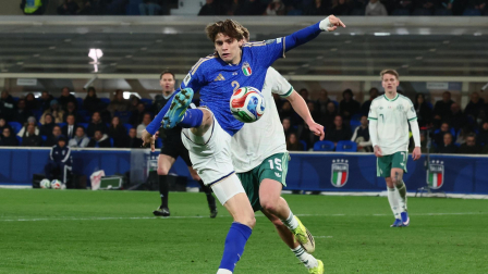 Marco Palestra, de Italia, en acción durante el partido de semifinales de la repesca de la fase de clasificación para la Copa Mundial de la FIFA 2026 entre Italia e Irlanda del Norte, en Bérgamo, Italia, el 26 de marzo de 2026.