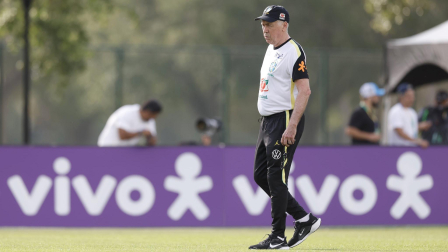 El seleccionador de Brasil, Carlo Ancelotti, pidió "calma" antes del Mundial