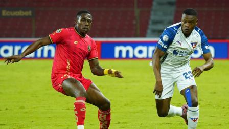 Liga Deportiva recibe a Sociedad Deportiva Aucas por una fecha más en el Estadio Rodrigo Paz Delgado.