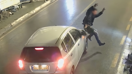 Motociclista fue embestido por un automóvil que se dio a la fuga en Cuenca