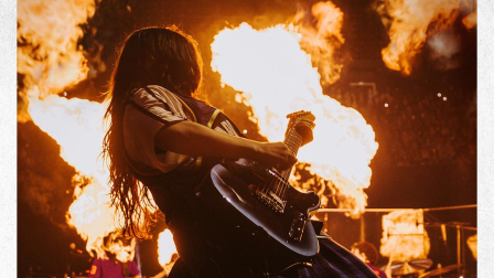 Billie Eilish estrena concierto inmersivo en 3D dirigido junto a James Cameron