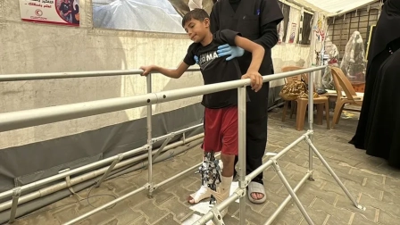 Numerosos pacientes y enfermos en la Franja Gaza dependen todavía hoy de la atención que brindan hospitales de campaña.