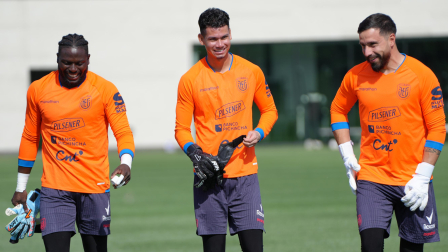 Los tres goleros de Ecuador en el entrenamiento de EE.UU.
