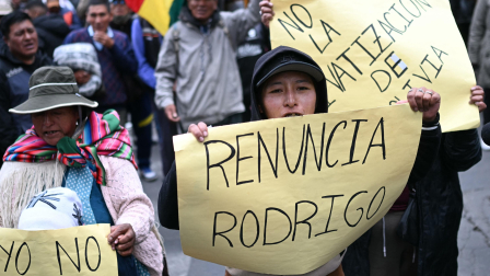Miles de personas han realizado protestas para exigir la renuncia del presidente de Bolivia, Rodrigo Paz.
