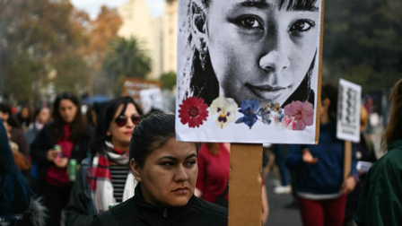 Miles de mujeres marcharon en Argentina para exigir políticas públicas que protejan a las mujeres.