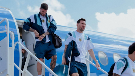 Lionel Messi y la Selección de Argentina en su llegada a Dallas para enfrentar a Argelia en el Mundial 2026.